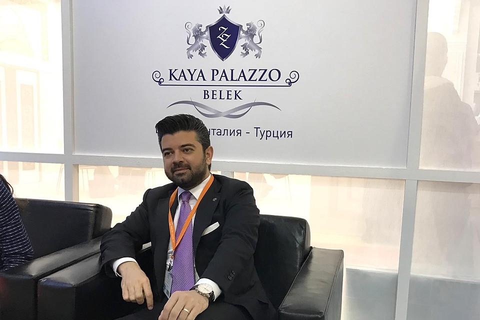Господин Дорук Кая - Председатель Совета директоров гостиничной сети KayaHotels&Resorts - успешно развивает дело своей семьи и всегда знает, что предложить гостю из России. Фото: Марина АНИКЕЕВА