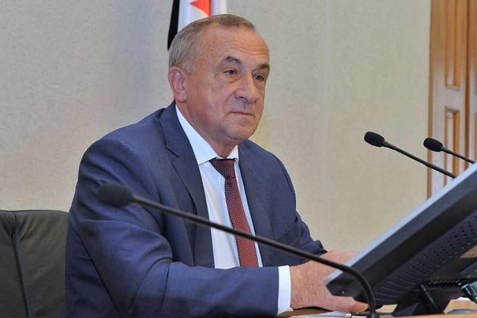 Путину оповестили о задержании руководителя Удмуртии Путину оповестили о задержании руководителя Удмуртии
