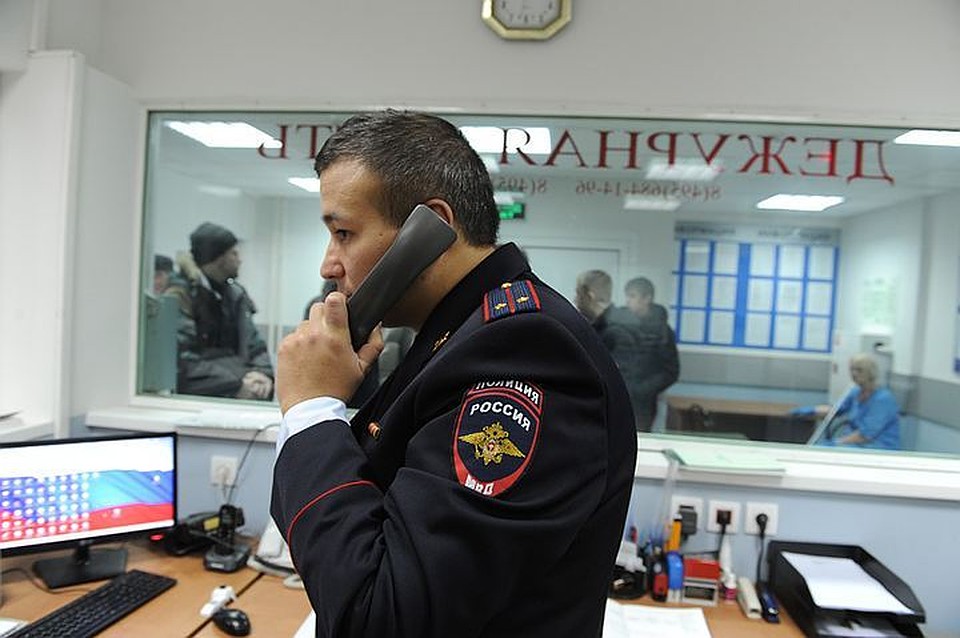 От того, как быстро вы обратитесь в полицию, иногда во многом зависит, удастся ли поймать преступников.