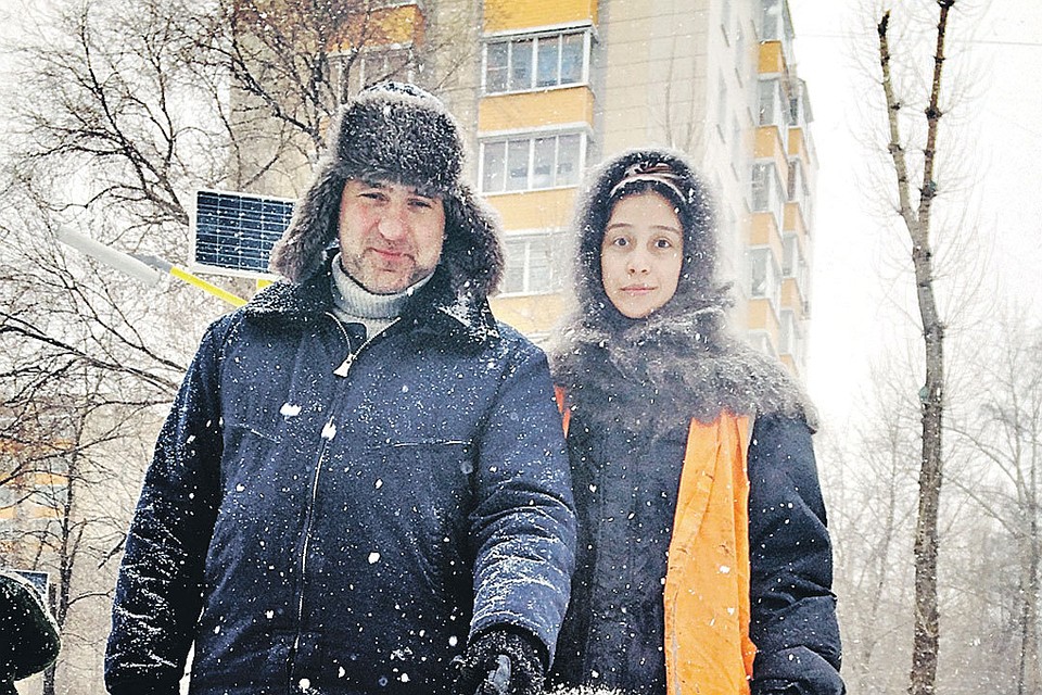 Тандем симпатичной гастарбайтерши и мента в отставке наведет шороху на районе. Фото: Первый канал
