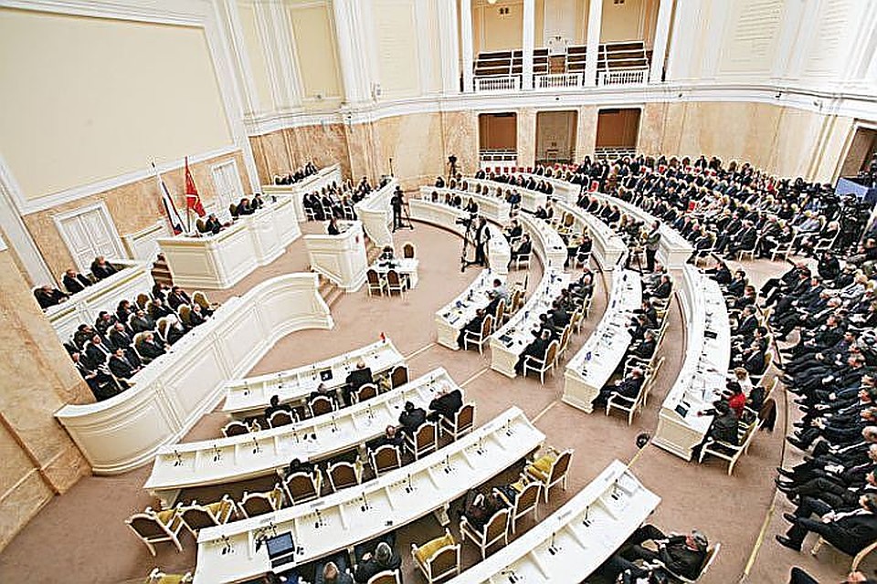 Депутат Мария Щербакова жаловалась на районную администрацию, которую ранее до этого возглавляла Депутат Мария Щербакова жаловалась на районную администрацию, которую ранее до этого возглавляла
