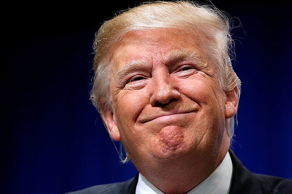 Трамп поблагодарил Путина за высылку дипломатов из России.