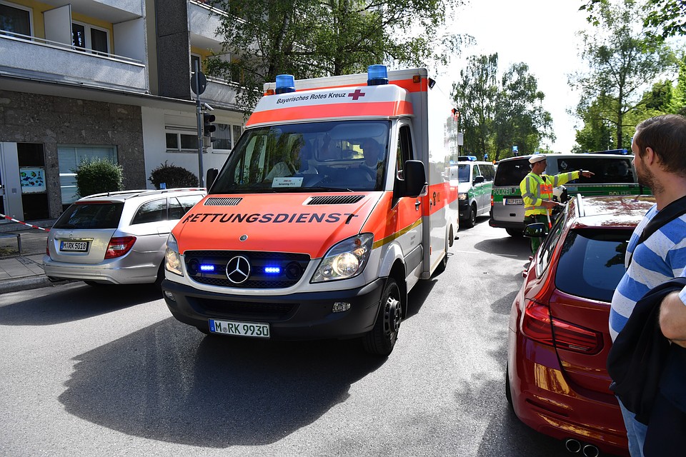 В результате аварии в Германии шесть человек серьезно пострадали