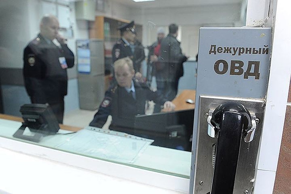 Медики осмотрели пострадавшую и отпустили домойФото Михаил ФРОЛОВ Медики осмотрели пострадавшую и отпустили домой