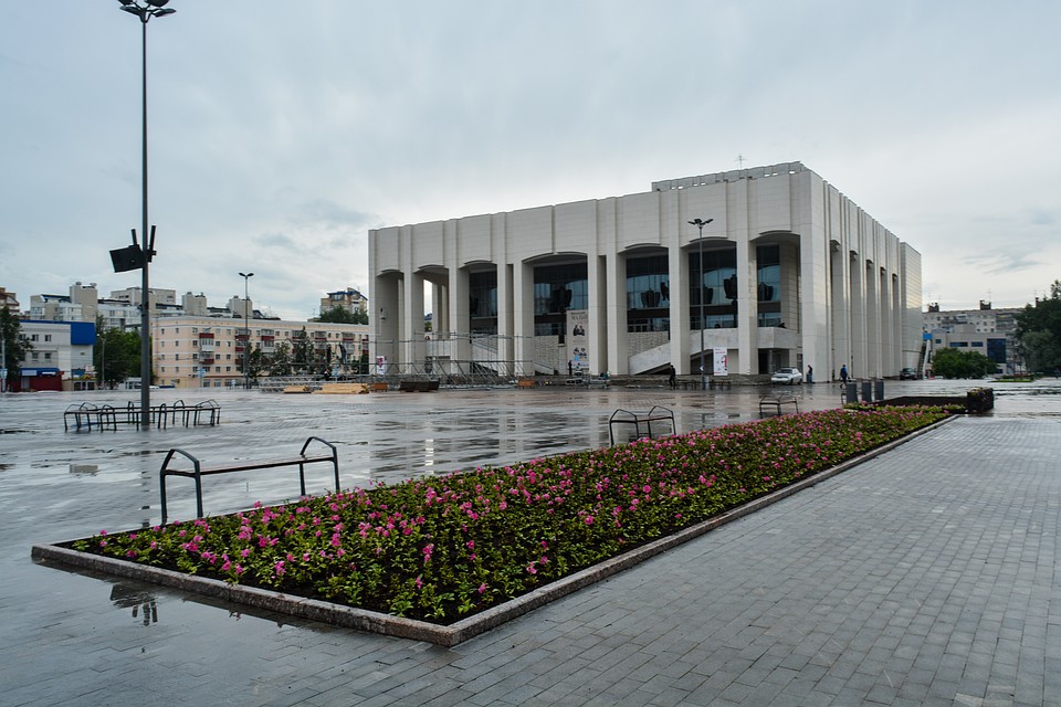 Вероятны пробки: в Перми ФСБ проведет учения в «Театре-Театре» Вероятны пробки: в Перми ФСБ проведет учения в «Театре-Театре»