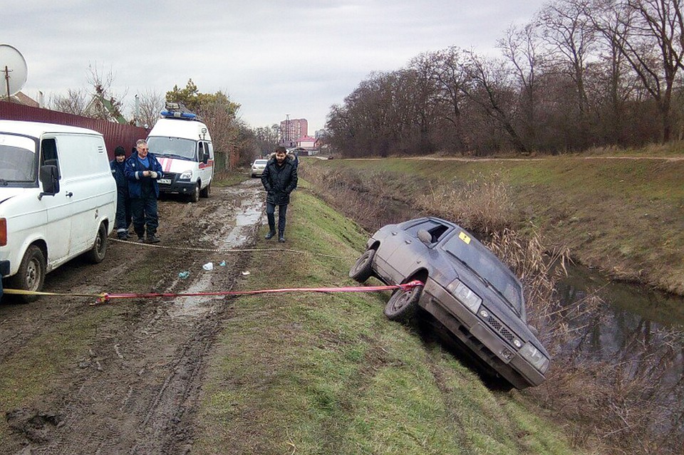 Фото с места ЧП из группы ВК "Ростов Главный"