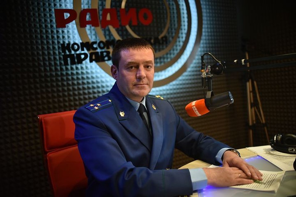 Прокурор Дзержинского района Олег Бушмакин ответили на вопросы в прямом эфире.