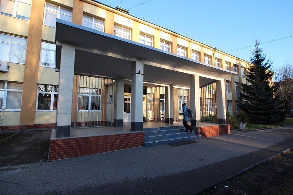В конце минувшего года в 49-м лицее, который считается одним из лучших учебных заведений Калининграда и области, разразился громкий скандал.