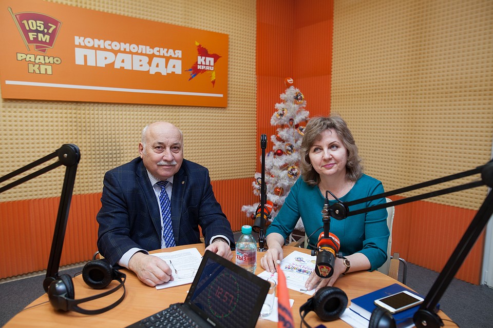 Управляющий краевым Отделением ПФР Владимир Попов и заместитель управляющего Раиса Гупал