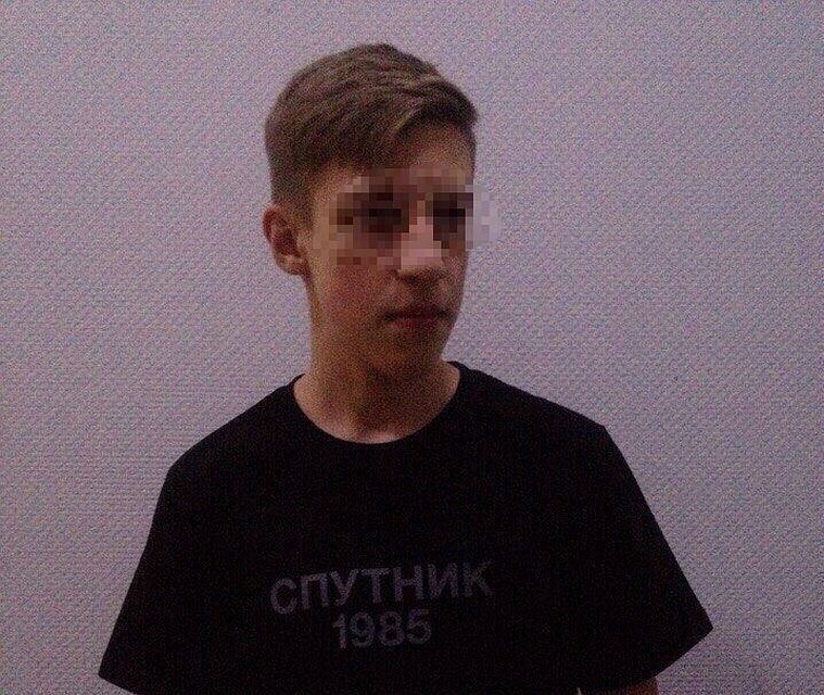 Лев как и Александр сейчас лежит в больнице под конвоем