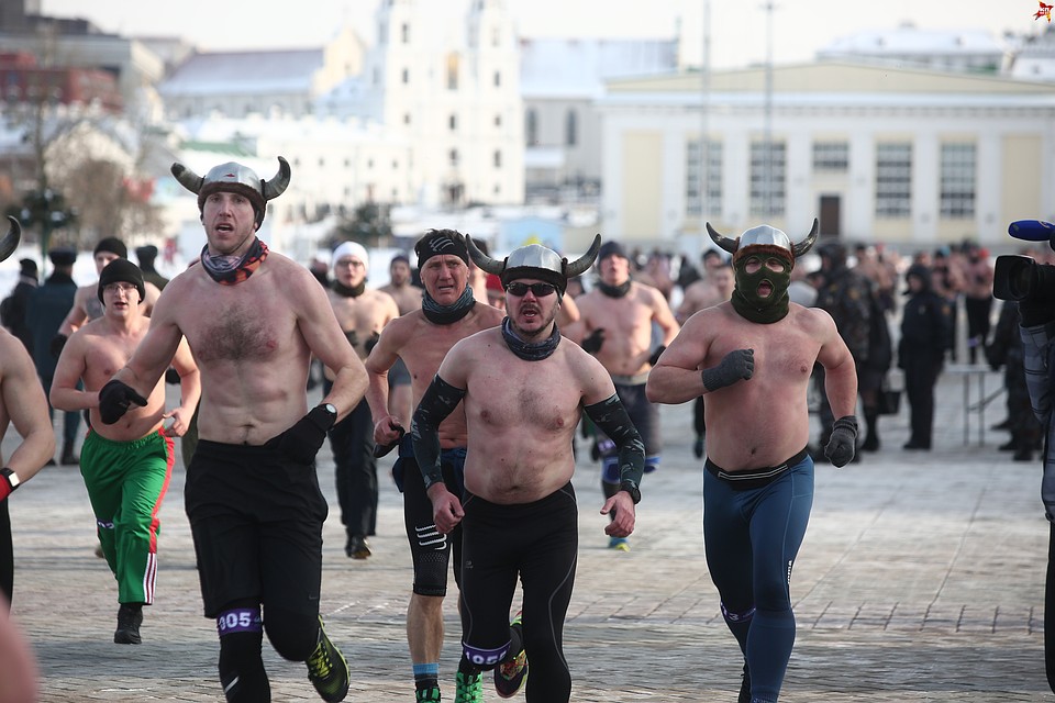 В забеге поучаствовали больше тысячи человек