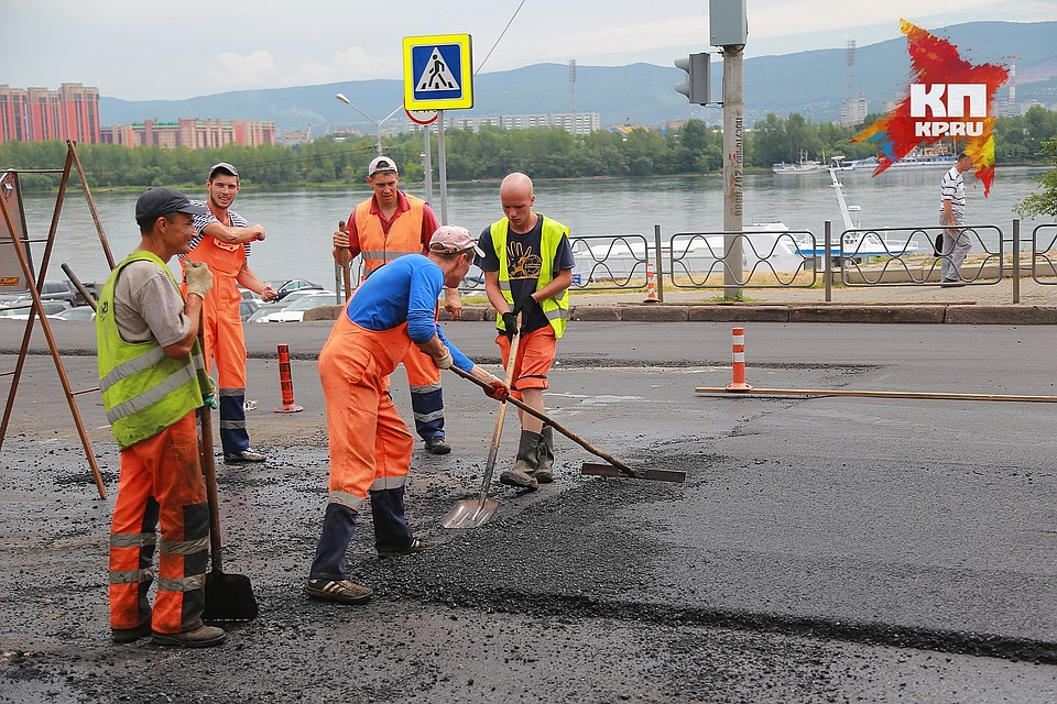 Автомобилистам придется некоторое время потерпеть неудобства, однако власти обещают снизить транспортную напряженность