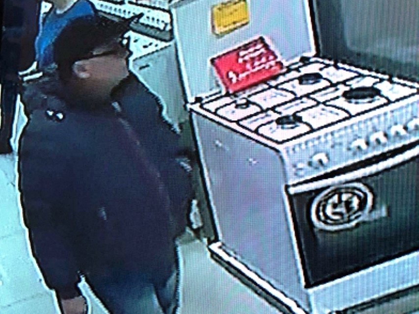 Подозреваемые попали в объективы видеокамер