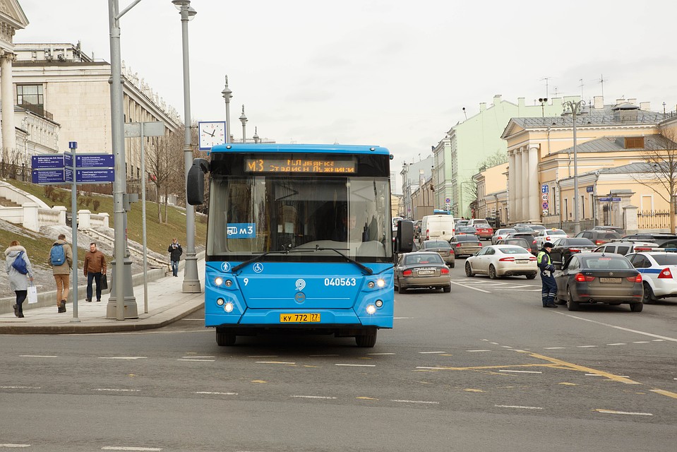 В выходные измененные маршруты будут действовать до 14 часов дня и в 3.30 ночи