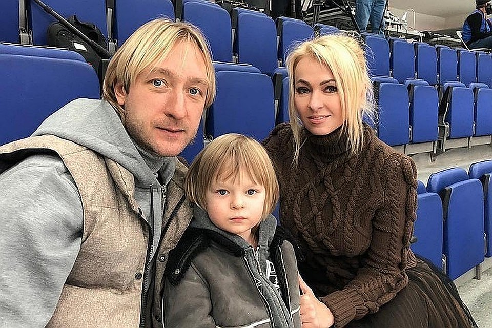 Плющенко и Рудковская растят из сына большого спортсмена. Фото: Соцсети