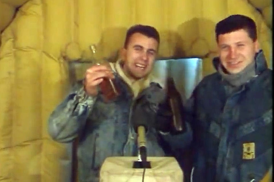 Каждый желающий мог зайти «Будку гласности» и обратиться в течение минуты к многомиллионной аудитории.