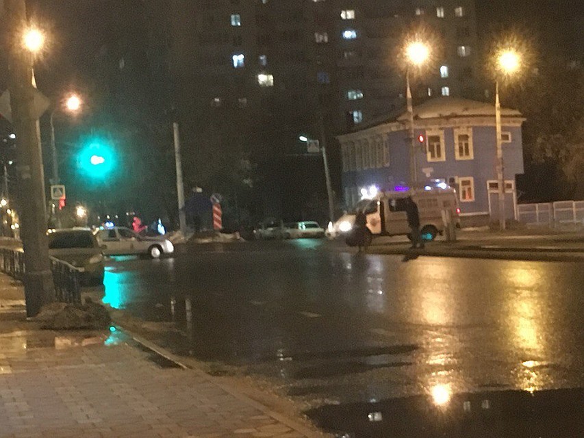 Очевидцы пытались понять, что происходит