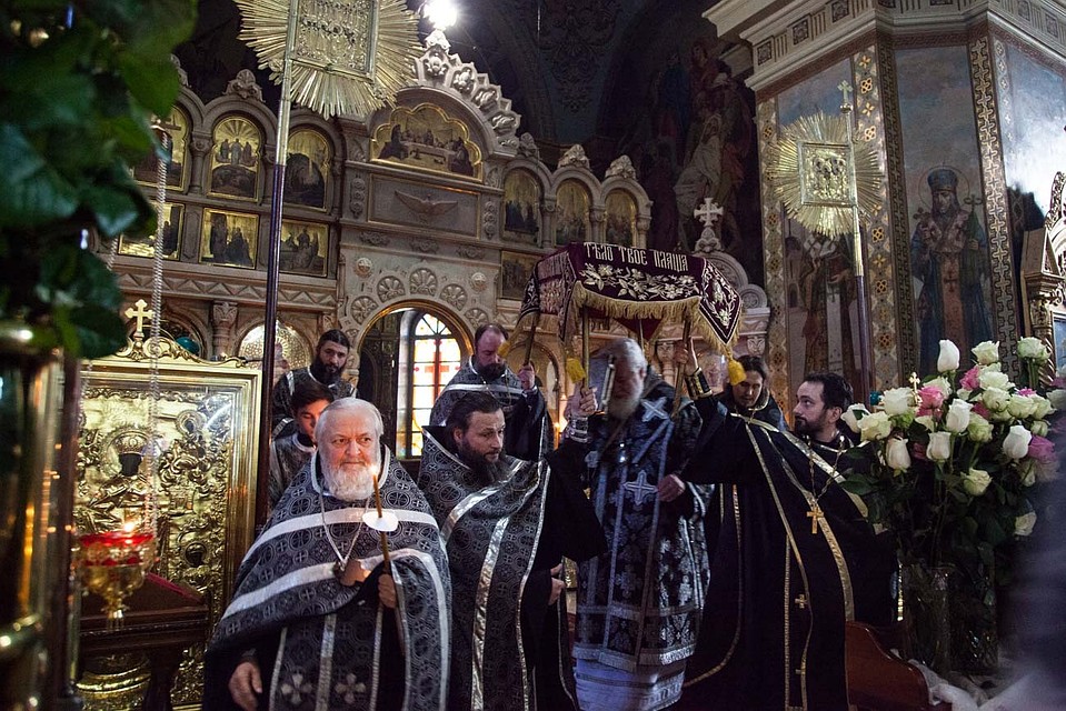В самарскеом храме состоялся вынос Плащаницы накануне Пасхи
