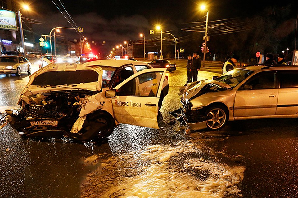 Говорят, что водители «Яндекса» часто попадают в аварии из-за тяжелого графика. Фото: ЧП | ДТП Челябинск