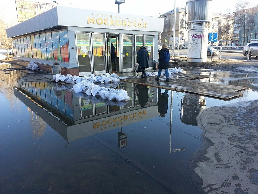 Станция метро "Московская" поплыла