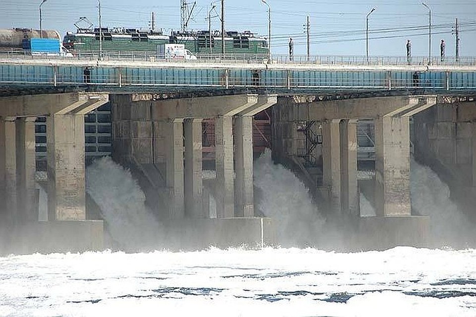 "Большая вода" на Волге не угрожает пдотоплением населенным пунктам