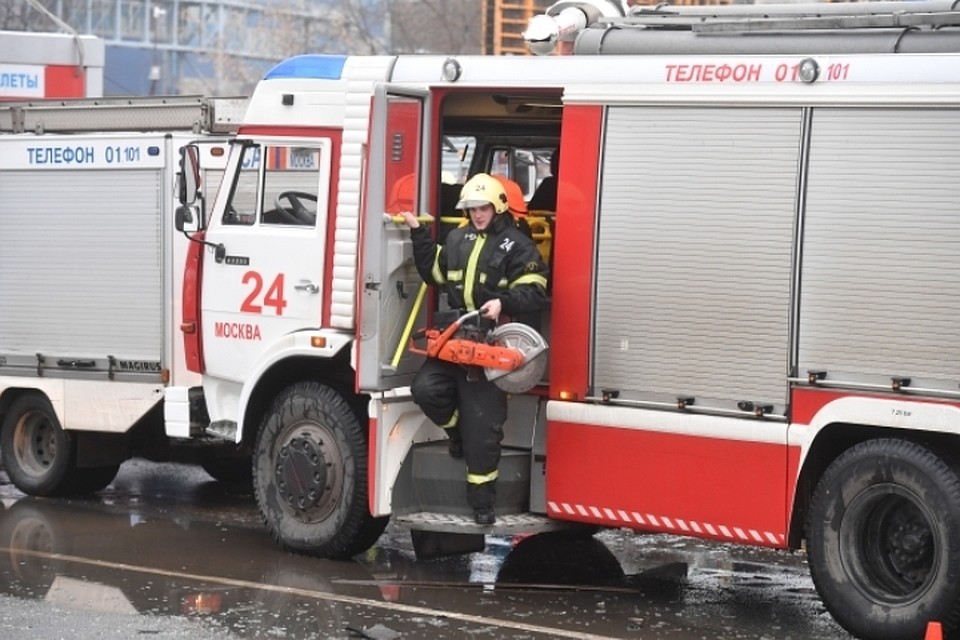 Пожар произошел в ТЦ «Измайловский» на востоке Москвы