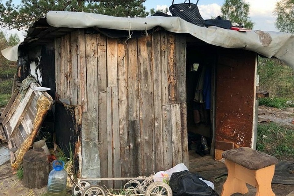 В этом домике и произошло столкновение девушки с поклонником ее матери. Фото: пресс-служба СУ СК России по Псковской области.