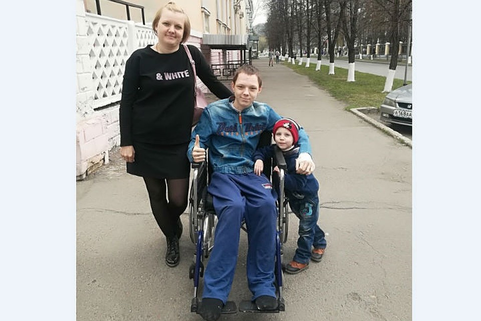 Мама семиклассника, выпрыгнувшего при пожаре с 5 этажа: «Лишь бы Максим встал на ноги!». Фото: соцсети.
