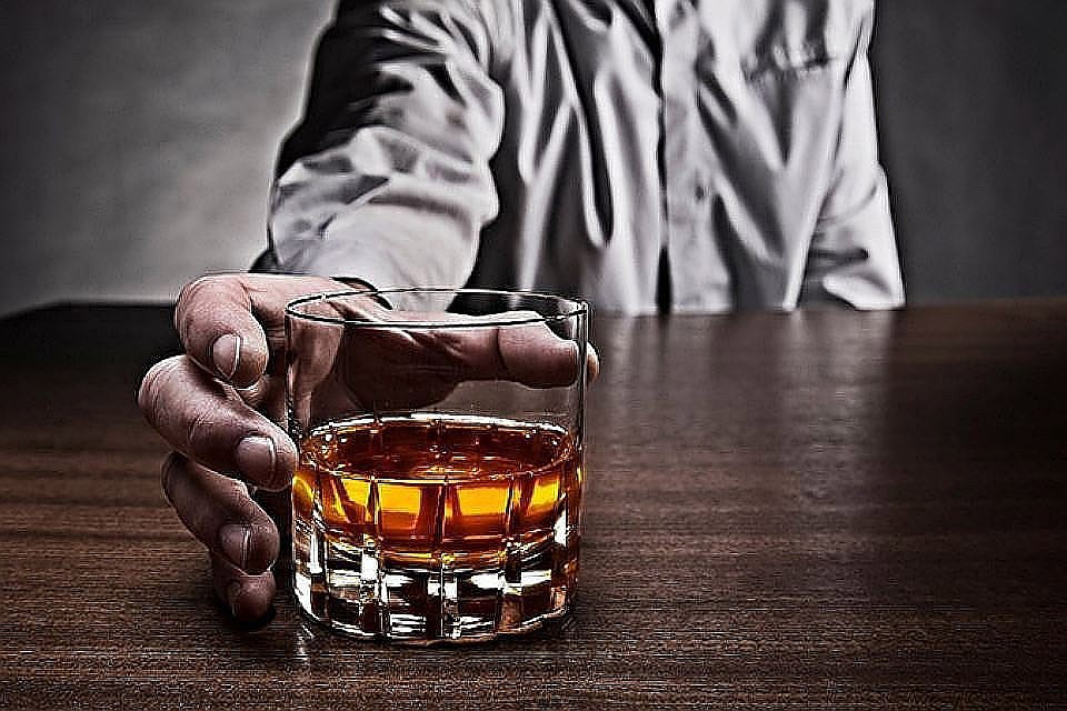 В Финляндии можно было бы за 30 лет избежать до 13 тысяч случаев возникновения рака, если полностью отказаться от употребления алкоголя.