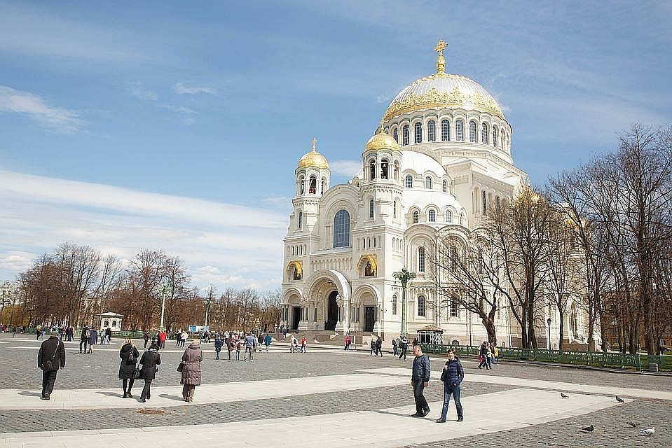 Памятный знак появится на площади перед собором. Фото: архив "КП"