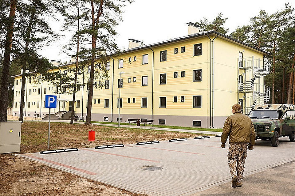 Власти Латвии не жалеют денег на своих натовских союзников. Фото: с сайта melkon.lv