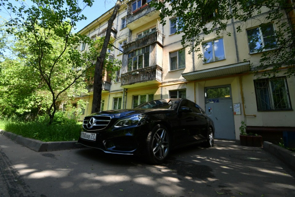 Двое хабаровчан угнали у местного предпринимателя иномарку за восемь миллионов рублей