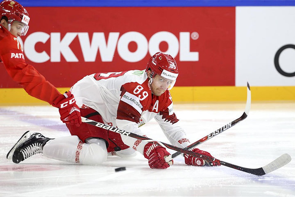 Дальше падать некуда? Почему же… Можно еще под лед провалиться. Фото: IIHF.com