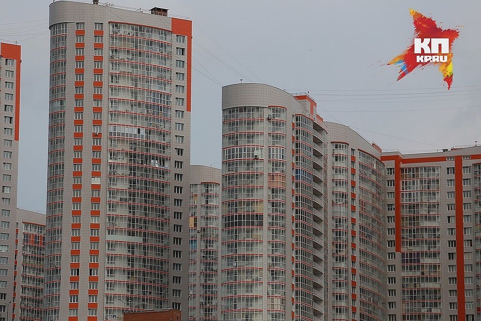 Кстати, если раньше в нашем городе стоилось много малогабаритного жилья, то теперь тенденции несколько изменились. По мнению аналитиков это связано с тем, что в настоящее время спрос в Красноярске появился на другие квартиры, бОльшие по площади.