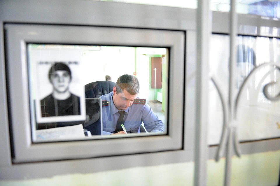 Великолукская полиция раскрыла две кражи и задержала подозреваемых.