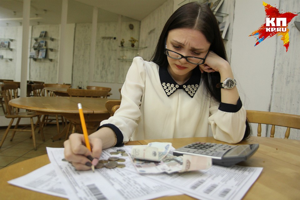 Некоторые омичи копят долги годами.