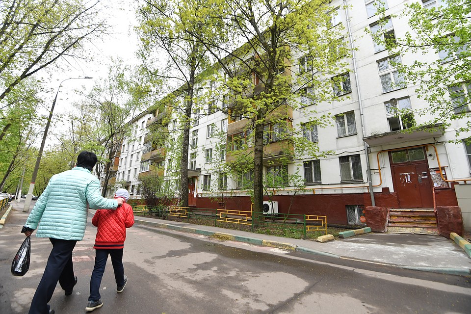 Жильцы уже больше полугода не платили коммунальные платежи и квартплату.