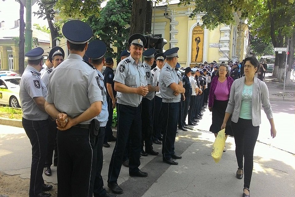 Центр Кишинева перекрыт.