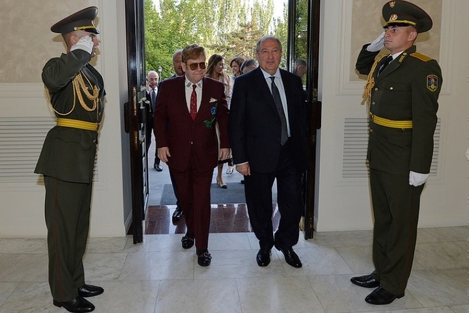 Британский певец Элтон Джон и президент Армении Армен Саркисян. Фото: с официального сайта президента Армении