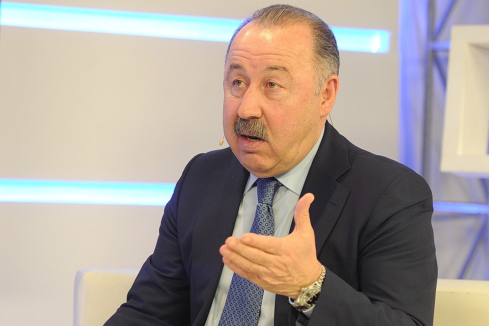 Валерий Газзаев о перспективах российской команды: "Наша сборная в любом случае должна выходить из группы".