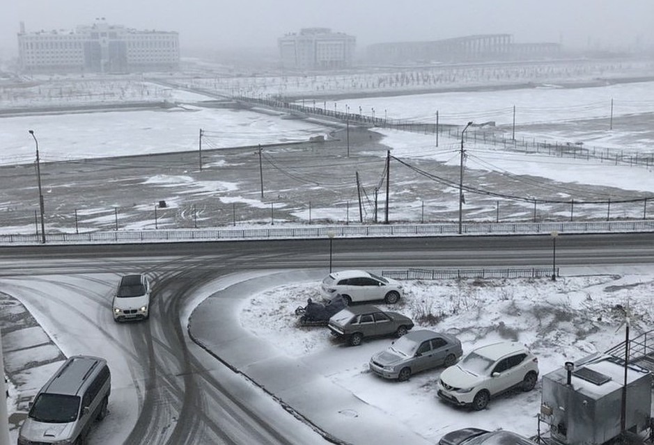 На Ямале из-за непогоды задерживаются аваиарейсы и паром
