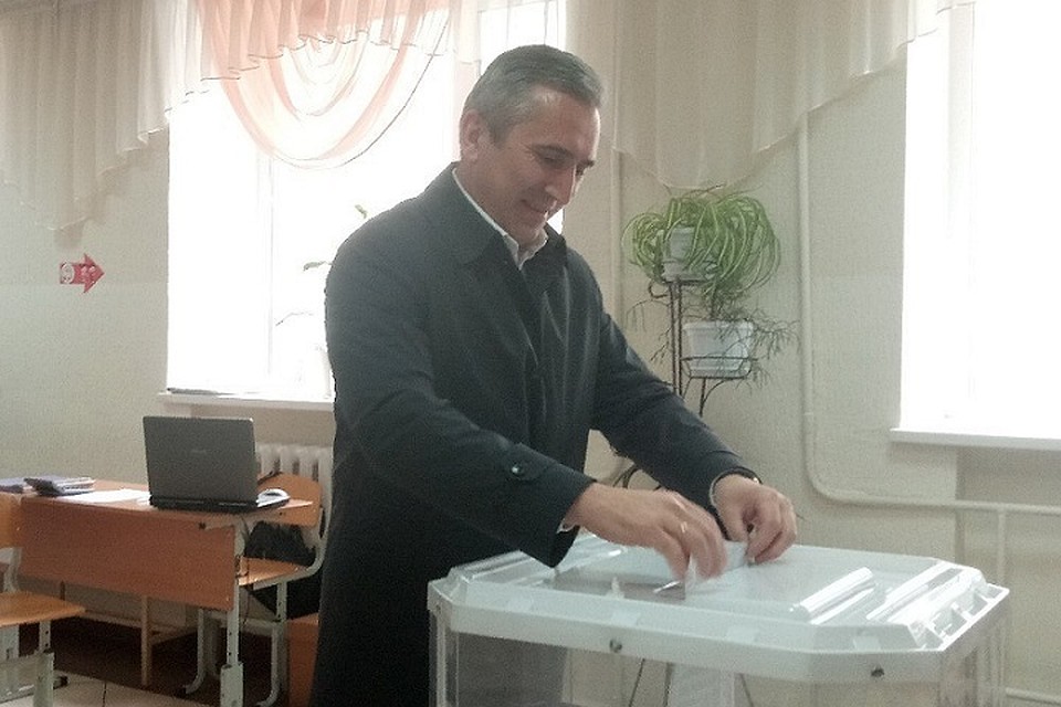 Врио губернатора Тюменской области Александр Моор проголосовал на праймериз «Единой России»