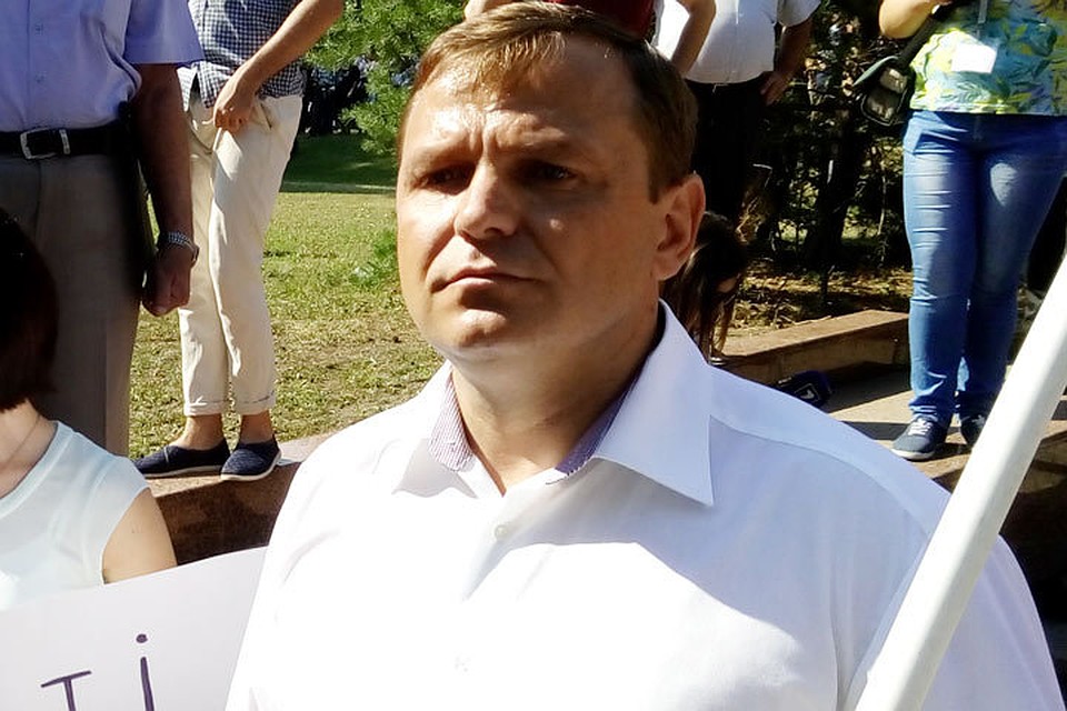 Поздравления в адрес политика звучат сейчас отовсюду — в том числе от тех, кто совсем недавно Андрея Нэстасе беспощадно критиковал