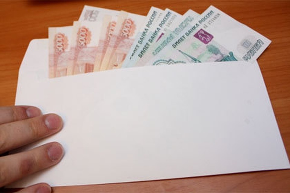 Чиновника задержали при передаче денег