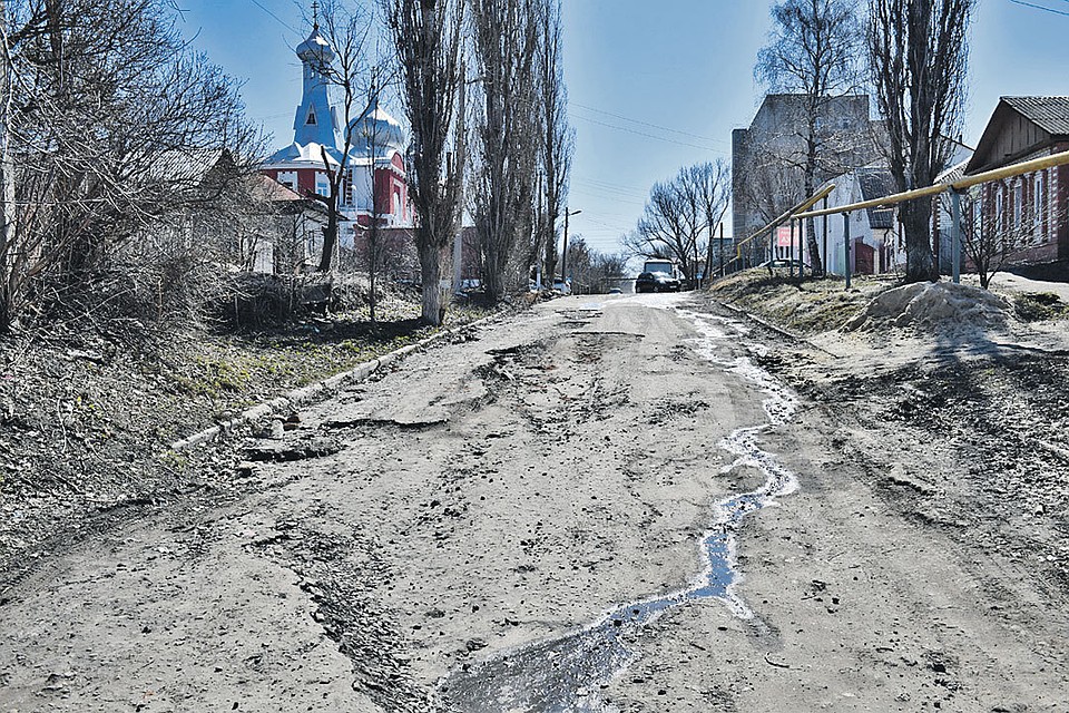 Дороги в Балашове «лучшие в России», как и во всей Саратовской области. Пусть только на бумаге. Но награды за них дают настоящие.