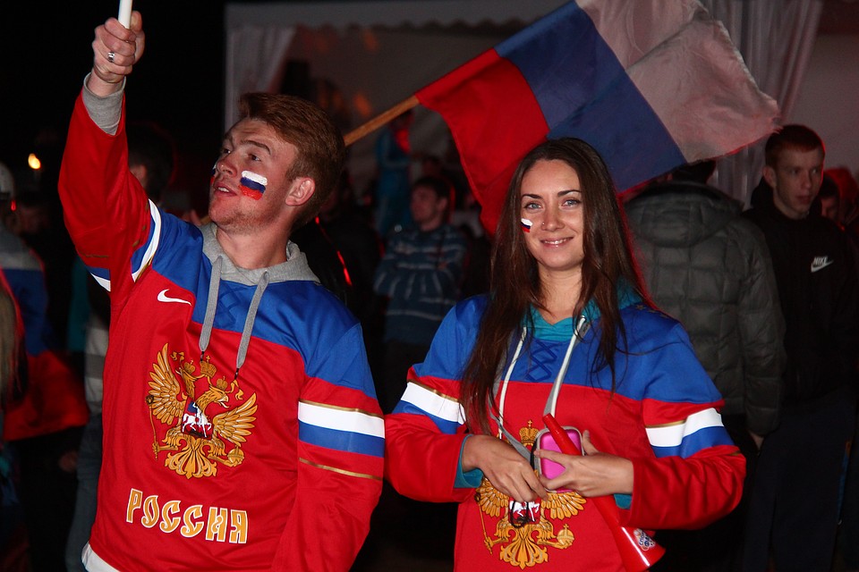 Перекрытые улицы, концерт Uma2rman и первый матч сборной России: Нижний Новгород встречает праздник футбола