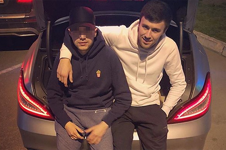 22-летний Рахматуллах Гаджиев, который был за рулем сгоревшего «Мерседеса», несколько лет назад переехал в Москву из Дагестана