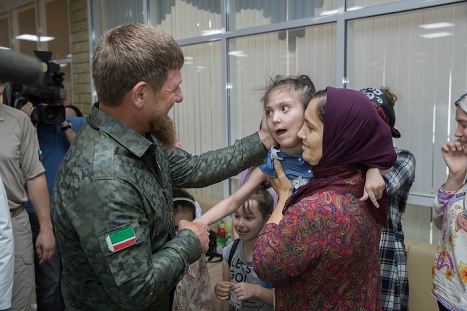 За два дня пребывания в республике планируется, что медики осмотрят более 700 детей.