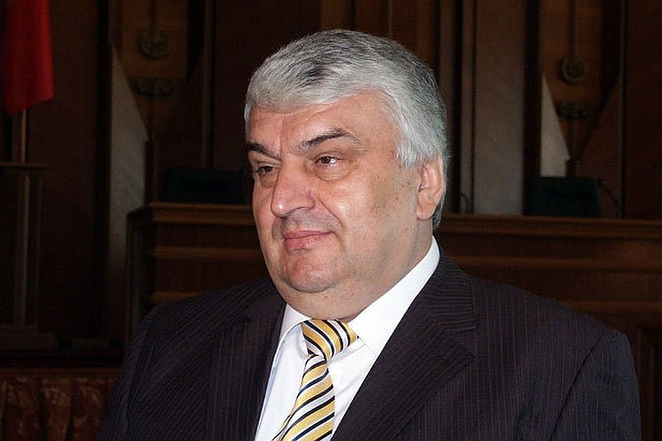 Серафим Урекян намерен помочь спасти Кишинев.