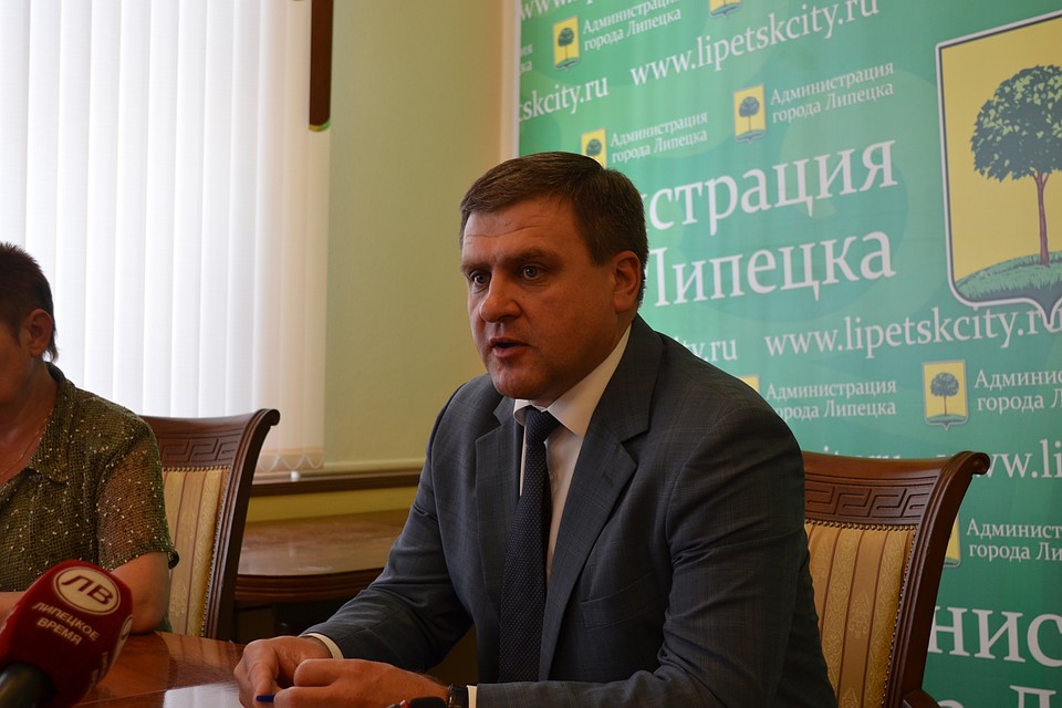 Мэр Липецка провел брифинг